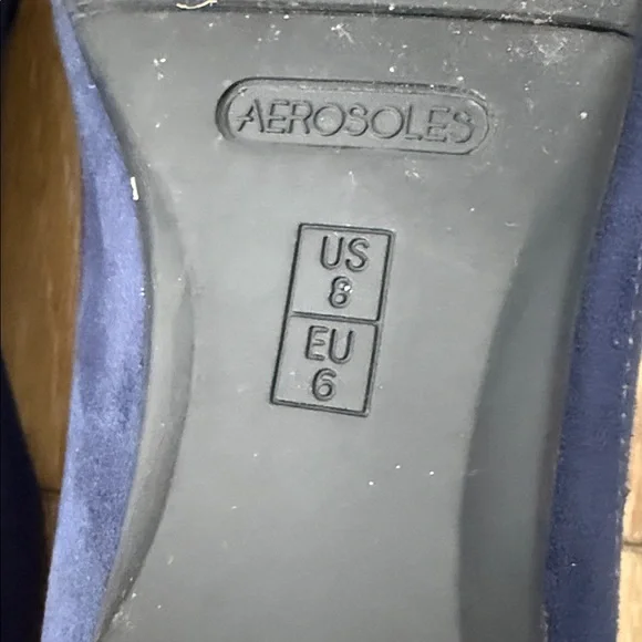 Aerosoles Ballet Flats in Navy Faux Suede - Picture 5 of 5